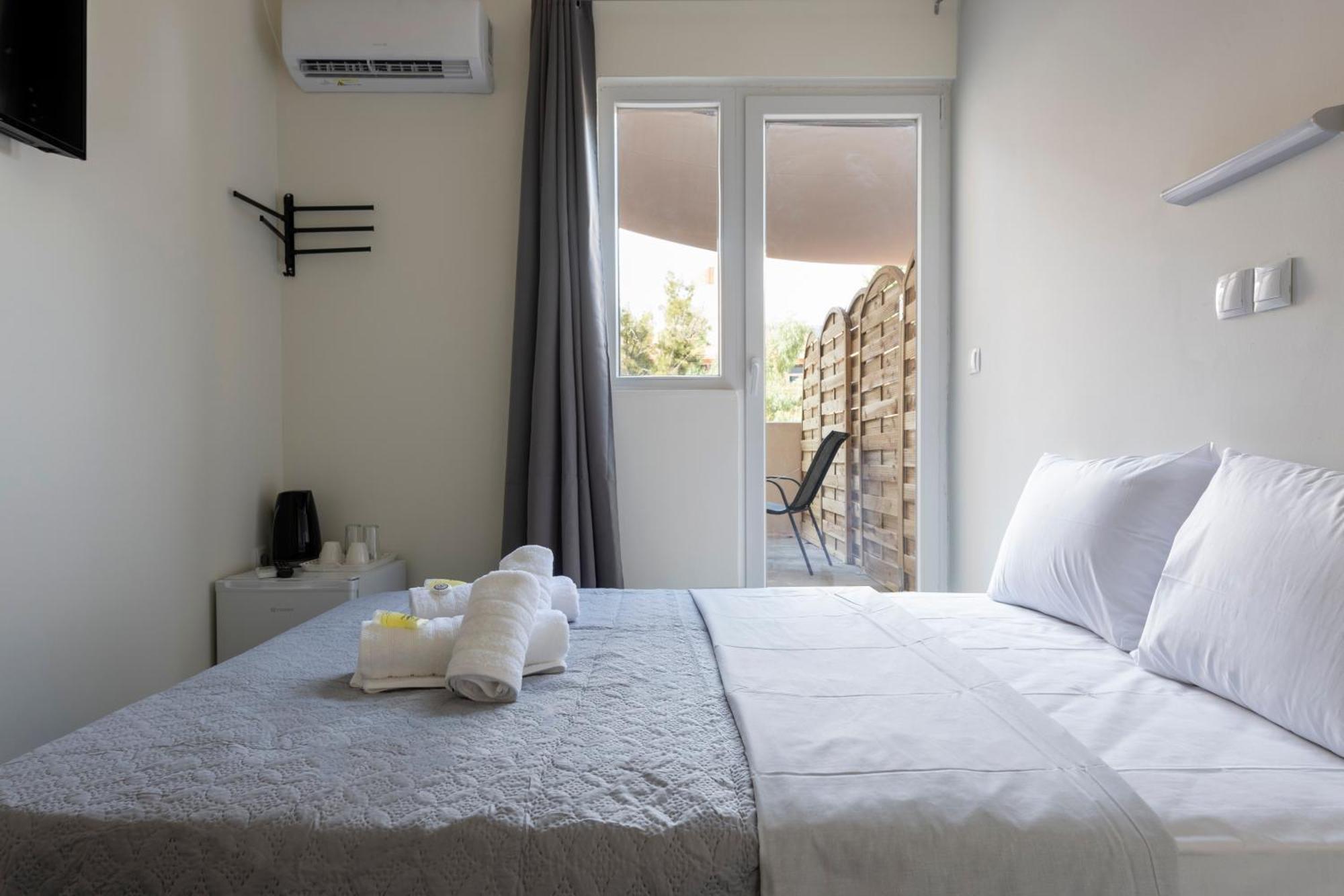 Liberal Mini Rooms & Suites Atene Esterno foto